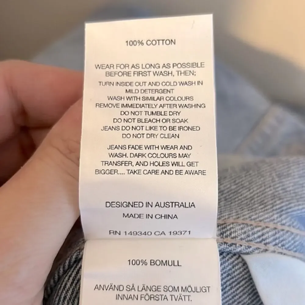 NWT Rolla’s Elle Super High Rise relaxed fit jeans in Garage Worn, 28